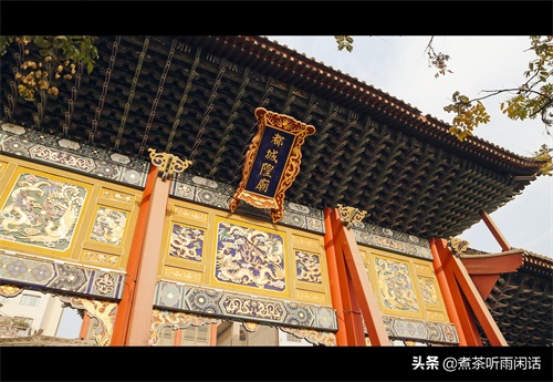 西安老街巷之都城隍庙:一半是众生,一半是神明