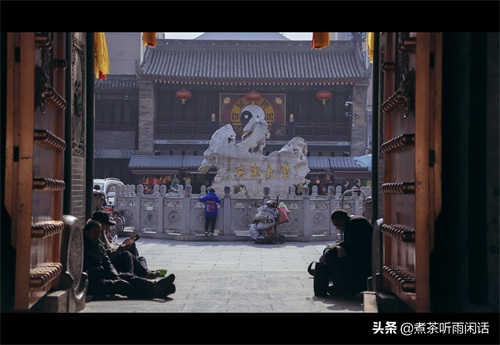 西安老街巷之都城隍庙:一半是众生,一半是神明