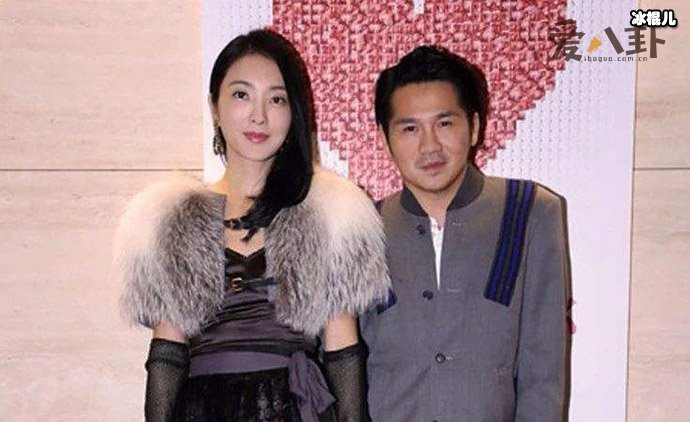 曹格吴速玲照片