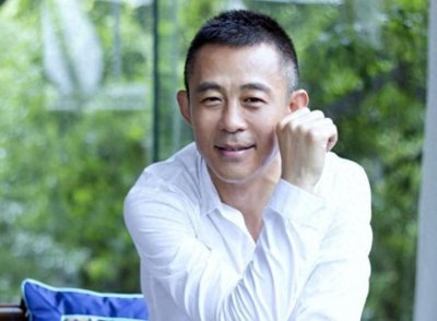 ​演员侯勇：第一任妻子小他3三岁，第二任小11岁，第三任小25岁