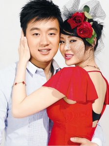 关悦：曾被佟大为多次提分手，复合后8年生3胎，结婚14年甜蜜美满