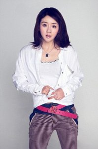 演员小李琳：我这辈子最正确的决定，就是在37岁高龄为小丈夫生子