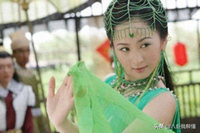 ​长得漂亮，24岁走红，嫁大3岁圈内老公，女儿长相却没遗传她