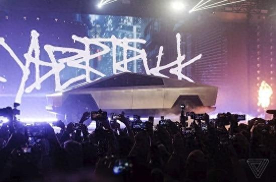 特斯拉电动卡车正式发布，外形超级朋克，售价仅为3.99万美元