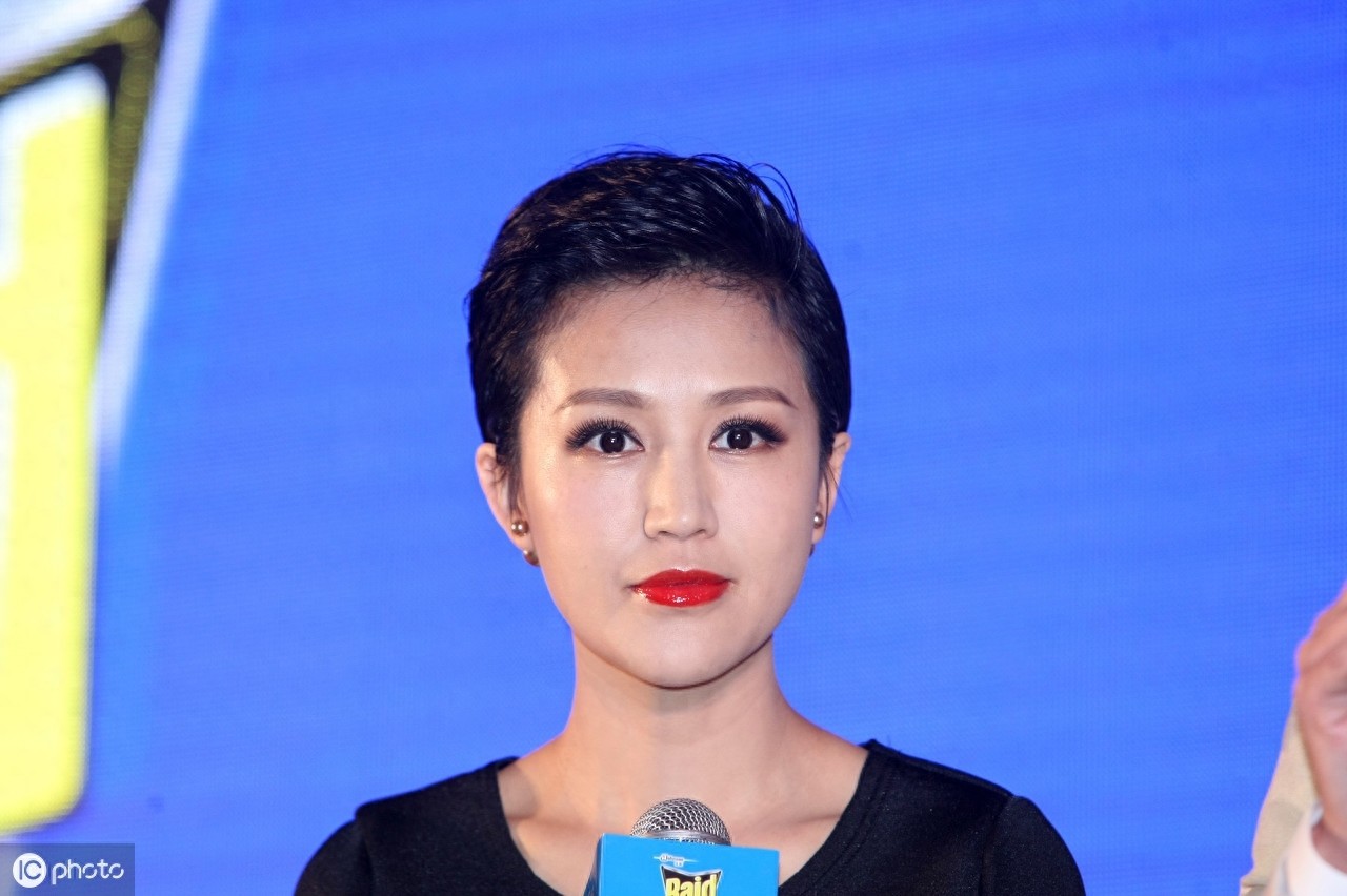 陆毅的老婆鲍蕾，气质一直很好，嫁给好男人超幸福