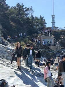 ​老乔游记|直击烟台养马岛：3日涌进5万人，民宿、渔家乐全火