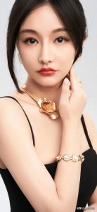 ​身似骄阳——韩懿莹全图写真合集