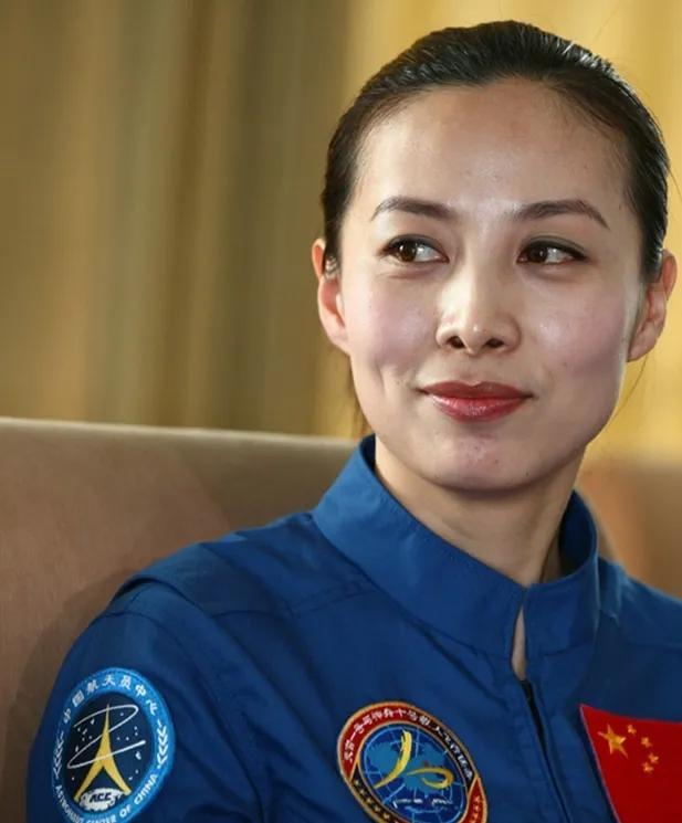 王亚平简介简短易懂(航天英雄王亚平不为人知的故事)