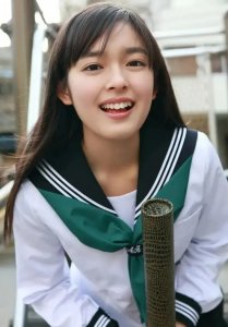 ​日本九五后女星矢作穗香，刘亦菲日本分菲！