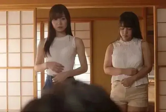 日本女艺人坂道美琉写真分享,身兼多职才艺双馨!