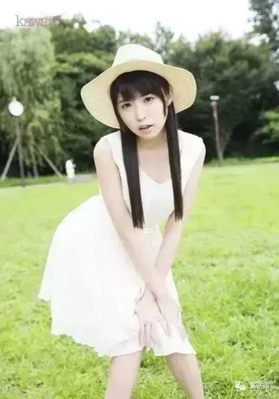 又一个引退的女神山本結衣美图分享,日本岐阜一枝花!