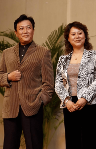 ​唐国强个人资料简介(身为再婚妻子，壮丽如何面对漫天风雨？)