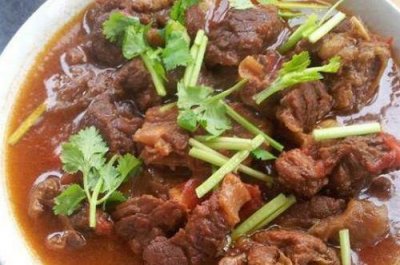 ​怎样炖牛腿又烂又好吃