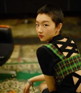 ​明星寸头照，6位女明星寸头造型曝光王菲清纯周冬雨炫酷