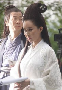 ​30岁的舒畅剪“摩卡波波头”发型，变的像18岁的少女，这下真红了