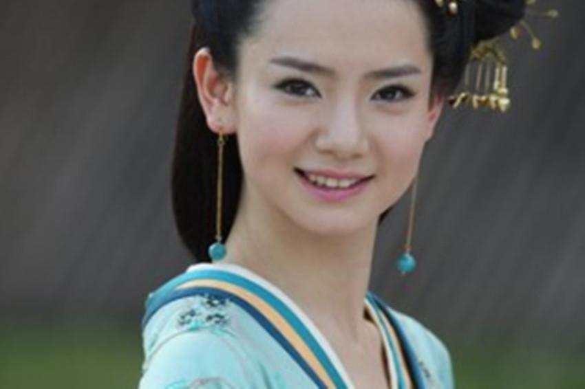 盘点一下:戚薇演过的这6部剧,我猜你只知道《夏家三千金》