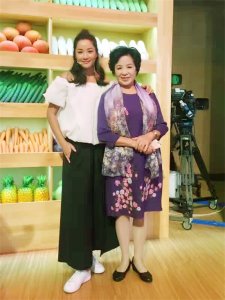 ​瞿颖个人资料简介(瞿颖已经50岁了，依然未婚单身)