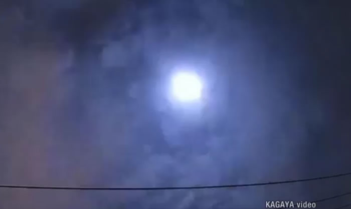 7月2日凌晨划过日本关东地区上空的火球已寻获 2块陨石碎片坠落在千叶县习志野市民宅