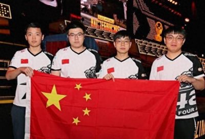 ​3天2个号被封？4AM孤存封号原因曝光，网友：职业选手太惨了