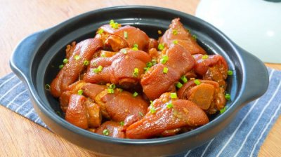 ​卤猪脚怎么做才好吃？