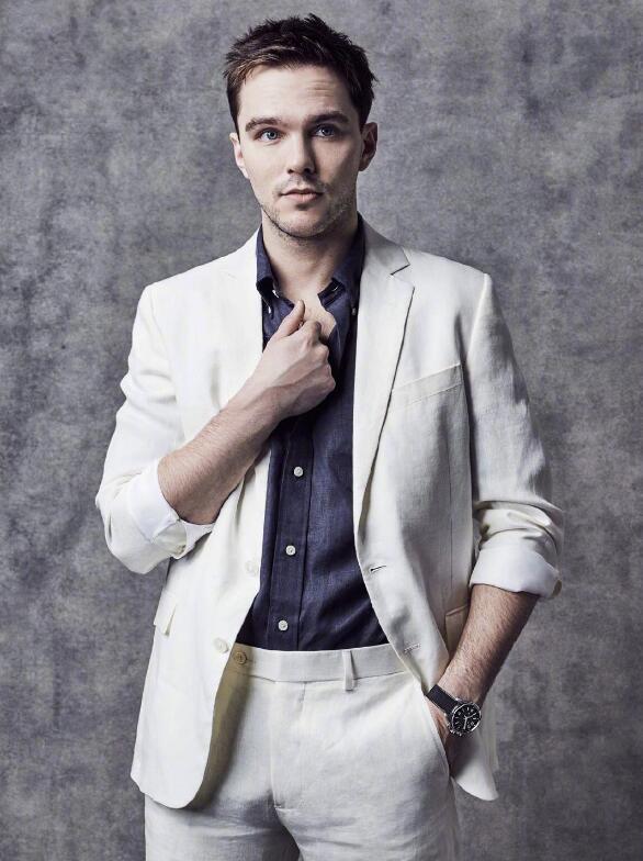 欧美童星长大后对比照男(打破了童星必长残魔咒)(2)