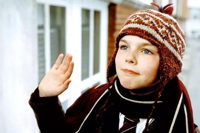 欧美童星长大后对比照男(打破了童星必长残魔咒)(7)