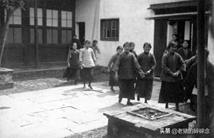 历史上真实的“金陵十三钗”:日本兵曾到安全区内蹂躏女学生