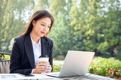 ​面对一个已婚女人，男人真的会深爱吗？看完你就明白了