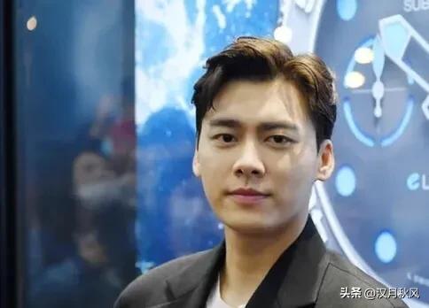李易峰出啥事了 为什么会走上嫖娼之路呢