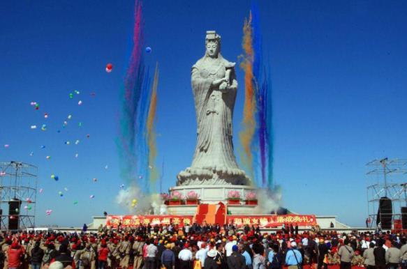 天后宫供奉的是谁 供奉的是海神妈祖就是皇母娘娘