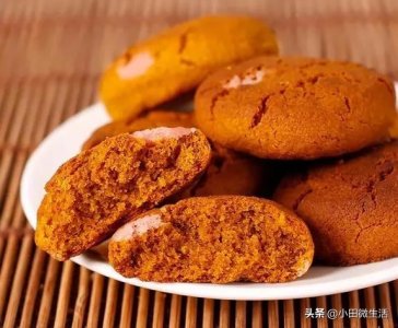 ​贵州威宁荞酥，色泽金黄，香气浓郁，入口酥松易化，口味上佳