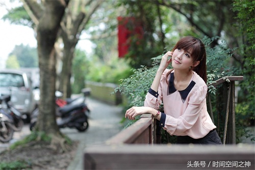 台湾模特晶晶时尚长腿美女甜美街拍写真集