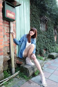 ​台湾模特晶晶时尚长腿美女甜美街拍写真集
