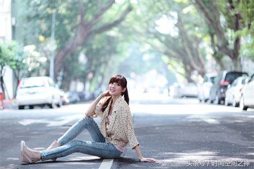 台湾模特晶晶时尚长腿美女甜美街拍写真集