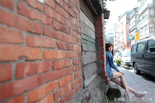 台湾模特晶晶时尚长腿美女甜美街拍写真集