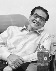 ​龚锦堂，做了一辈子演员，61岁成为广东家喻户晓的“康伯”