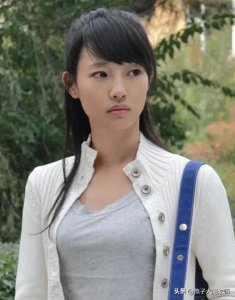 ​20岁恋爱、22岁结婚、24岁生子、33岁离婚，来看白百何的恣意人生