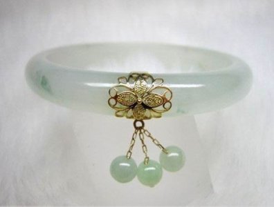 玉镯摔断别担心，4小妙招来帮你！让玉镯焕然一新！