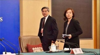 ​四位“翻译官”有颜有才，堪称中国的“门面”，这才是真·女神