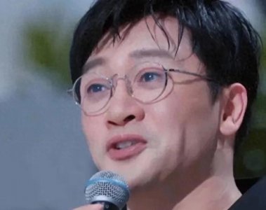 ​51岁还不服老？苏有朋疑整容失败本人晒照回应，作息紊乱导致浮肿