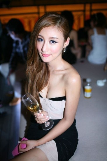 刘羽琦，1987年7月18日出生于江苏徐州，中国内地女模特、演员