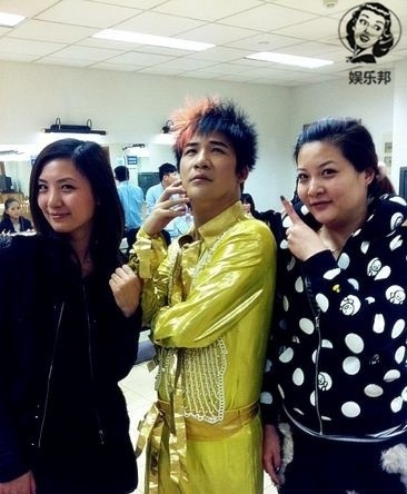 33岁大张伟的妻子近照