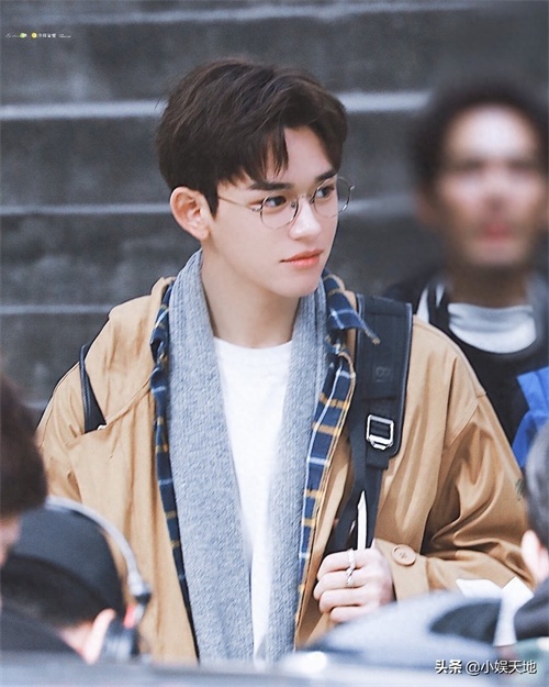 NCT黄旭熙（lucas)成都综艺录制照，帅气满分的卢卡斯，期待综艺