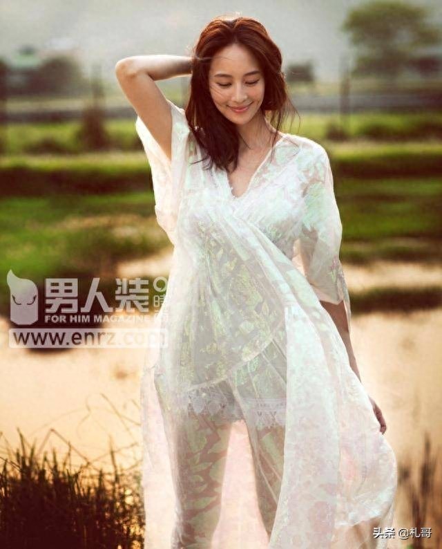 气质美女，王鸥，拍摄《男人装》