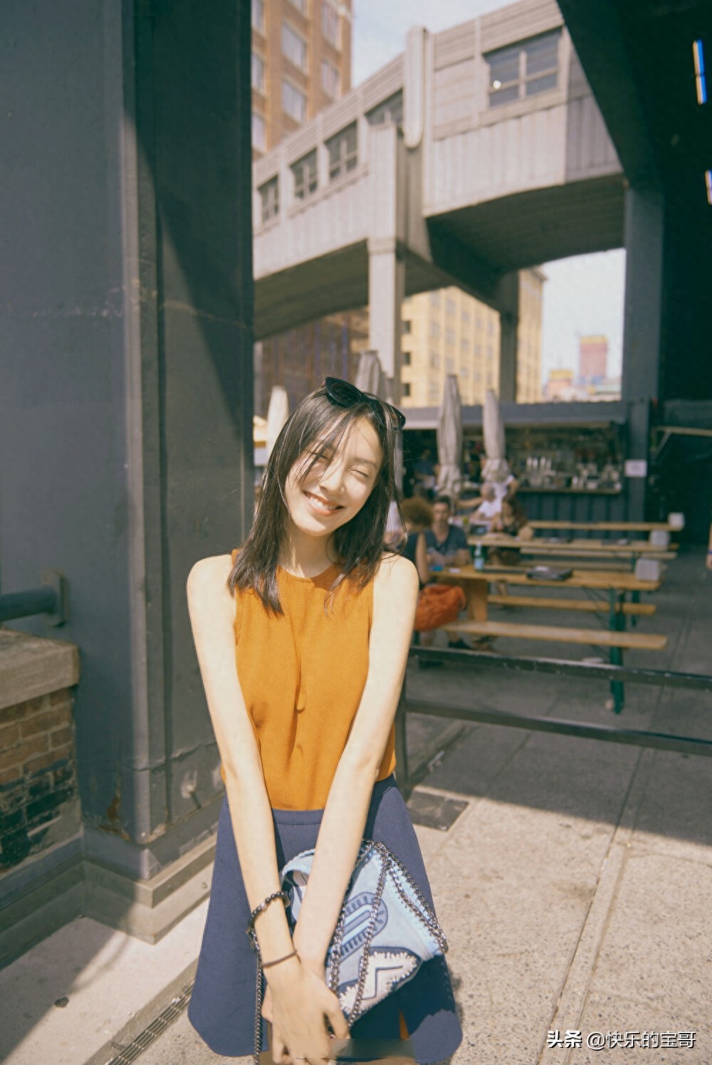 古灵精怪的95后美女演员，孙嘉灵，给人一种初恋般的感觉