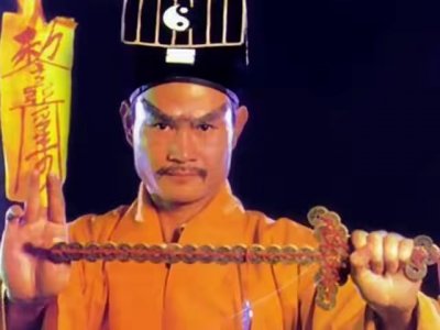 ​除了林正英的僵尸片，你还记的这五部经典的搞笑的香港鬼片吗？