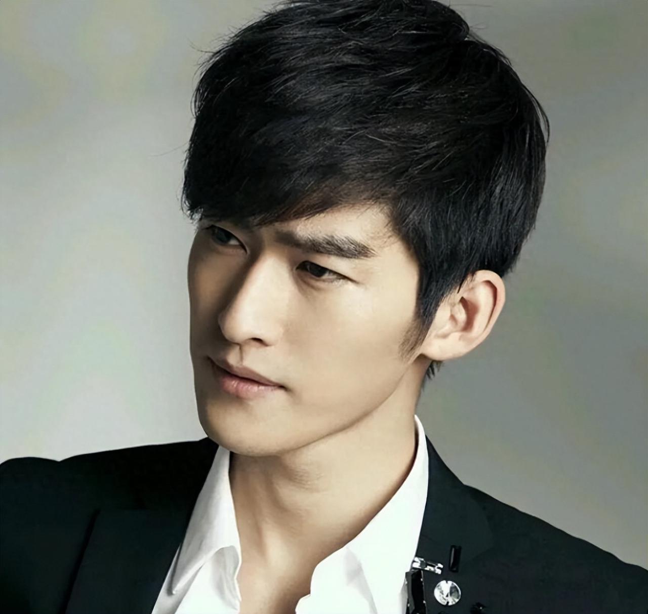 张翰个人资料简介及家世（张翰口碑为啥这么差）-