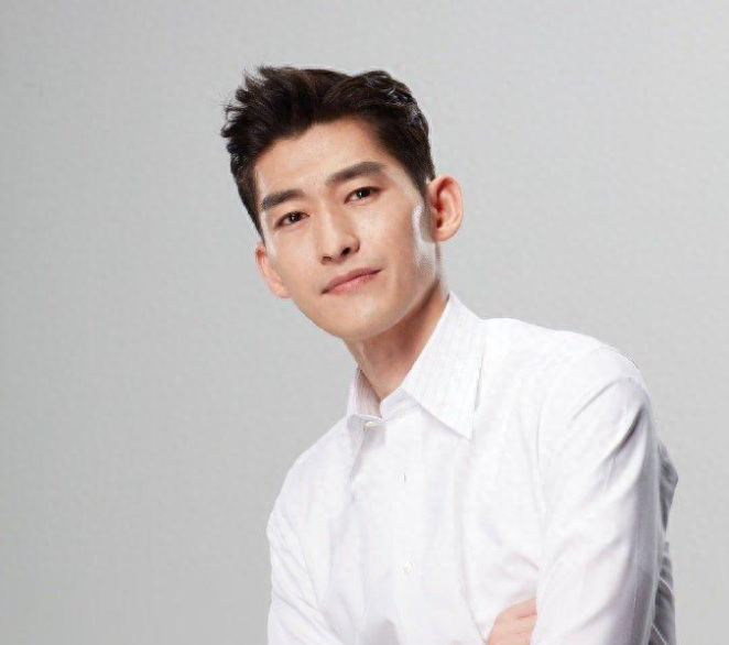 张翰个人资料简介及家世（张翰口碑为啥这么差）-