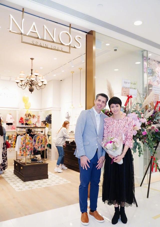 梁咏琪结婚照大曝光（梁咏琪和西班牙籍老公的跨国婚姻）