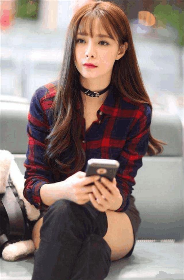 沈梦辰1分33秒是真的（唐艺昕下巴被沈梦辰撞歪）